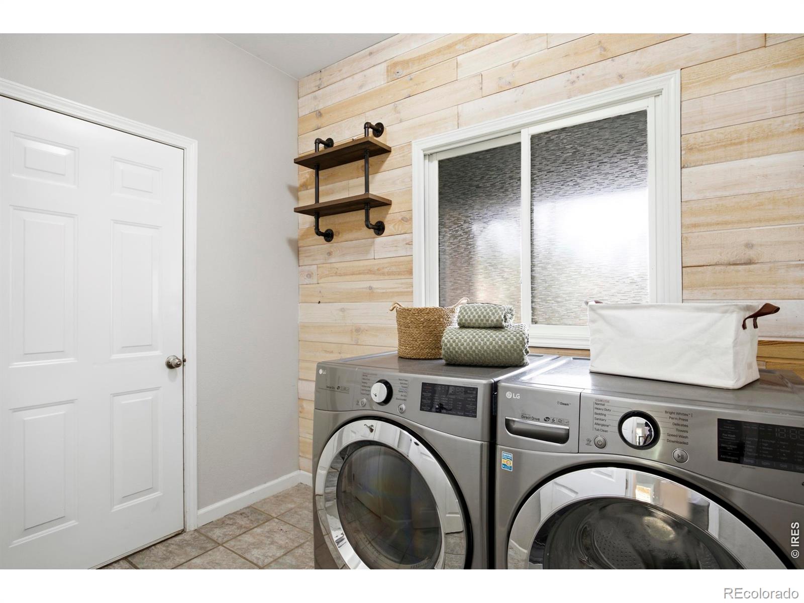 MLS Image #13 for 2837  blackstone drive,fort collins, Colorado