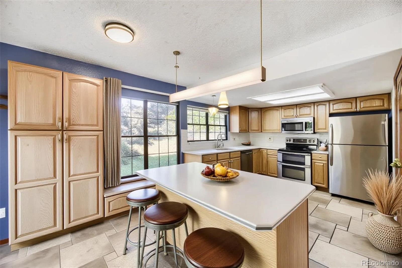 MLS Image #17 for 3955 s monaco parkway,denver, Colorado