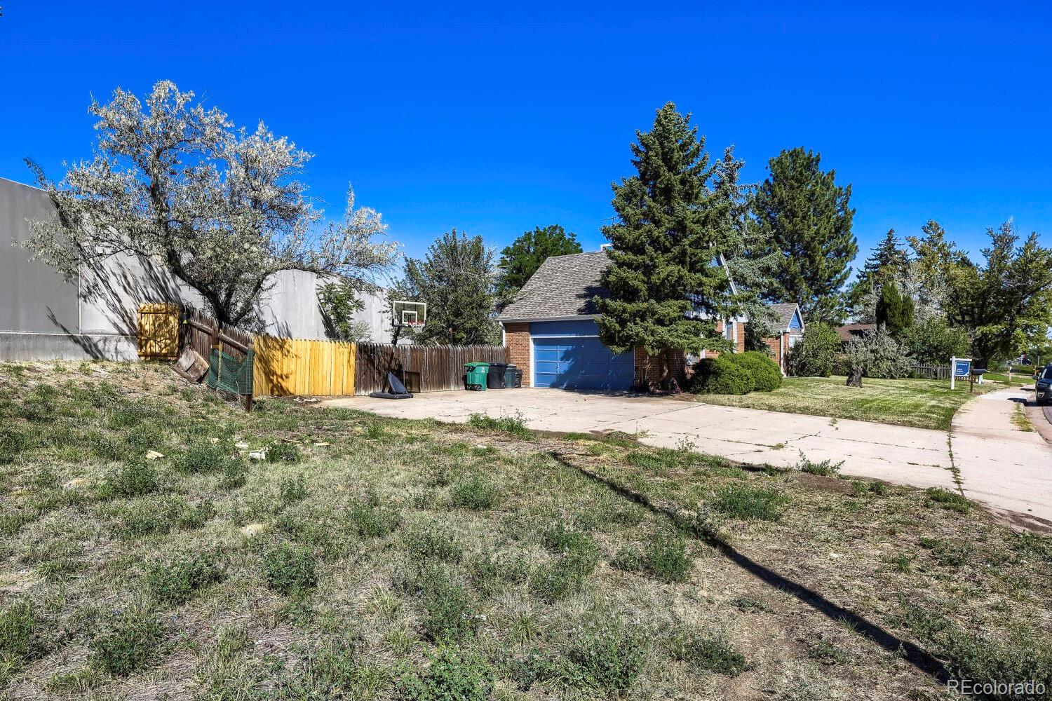 MLS Image #2 for 3955 s monaco parkway,denver, Colorado
