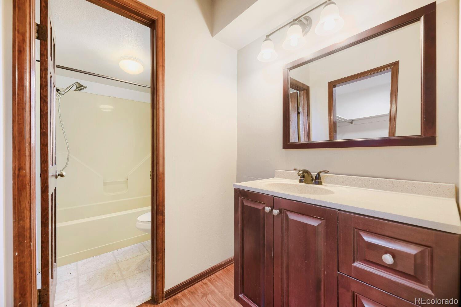 MLS Image #22 for 3955 s monaco parkway,denver, Colorado