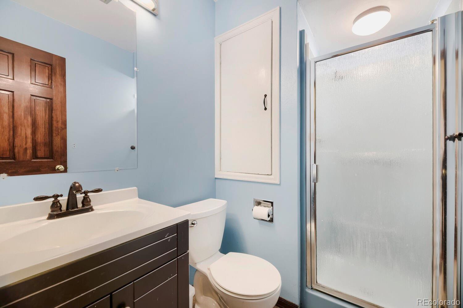 MLS Image #33 for 3955 s monaco parkway,denver, Colorado
