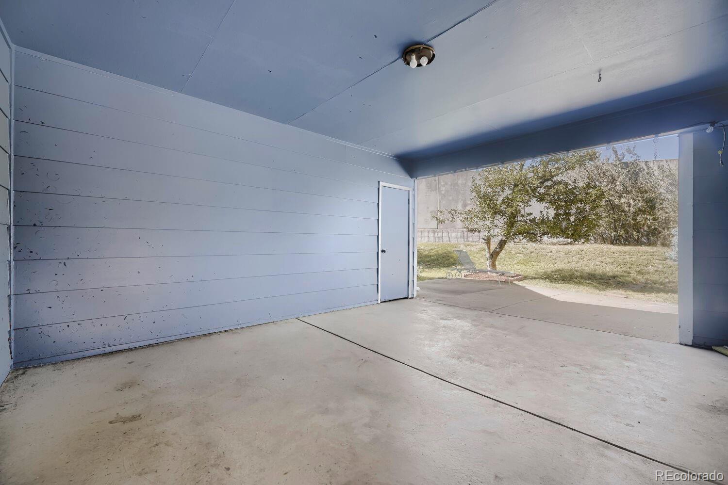 MLS Image #36 for 3955 s monaco parkway,denver, Colorado