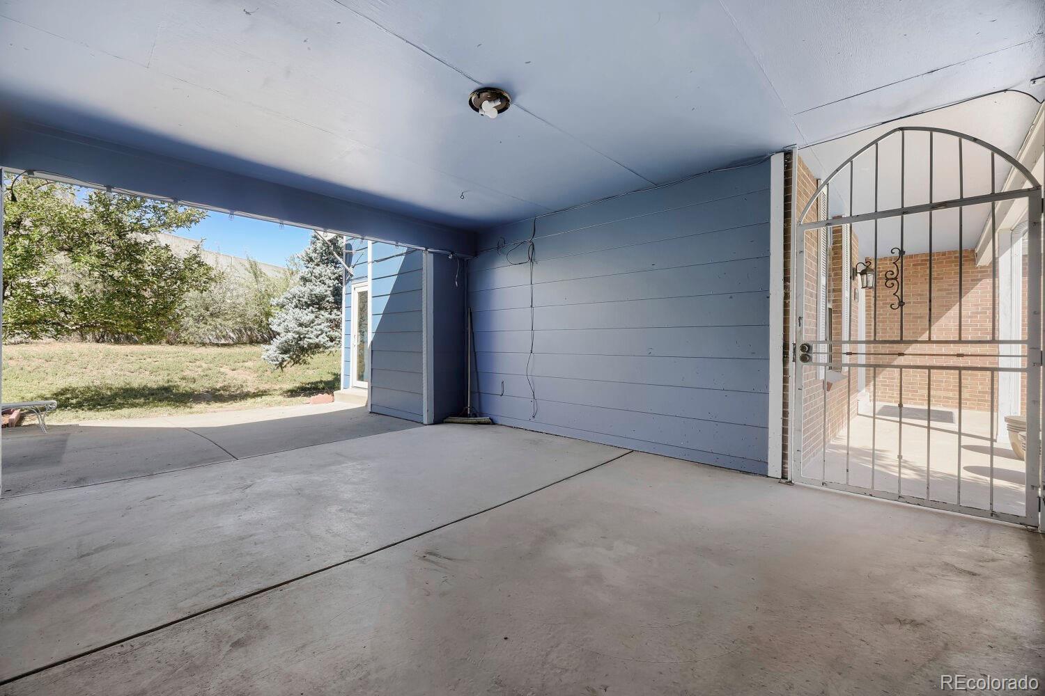 MLS Image #38 for 3955 s monaco parkway,denver, Colorado