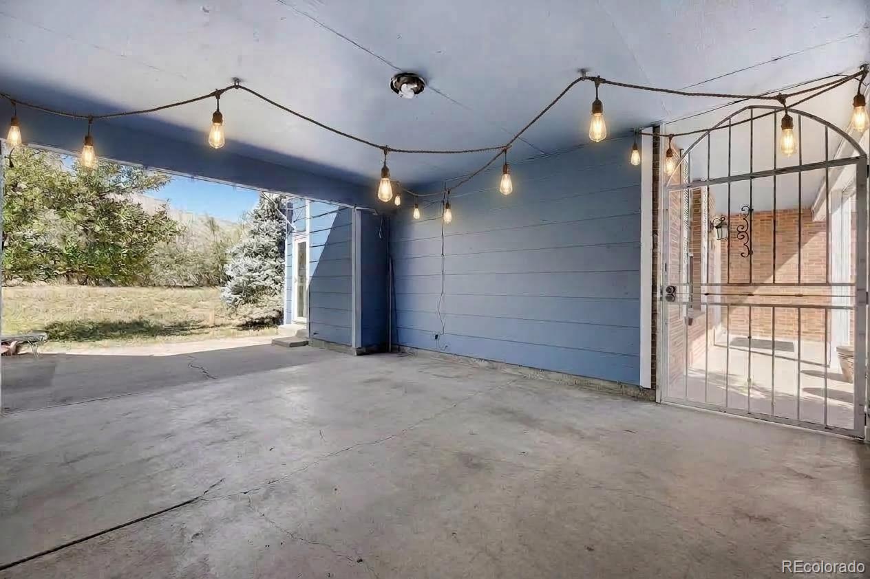MLS Image #39 for 3955 s monaco parkway,denver, Colorado