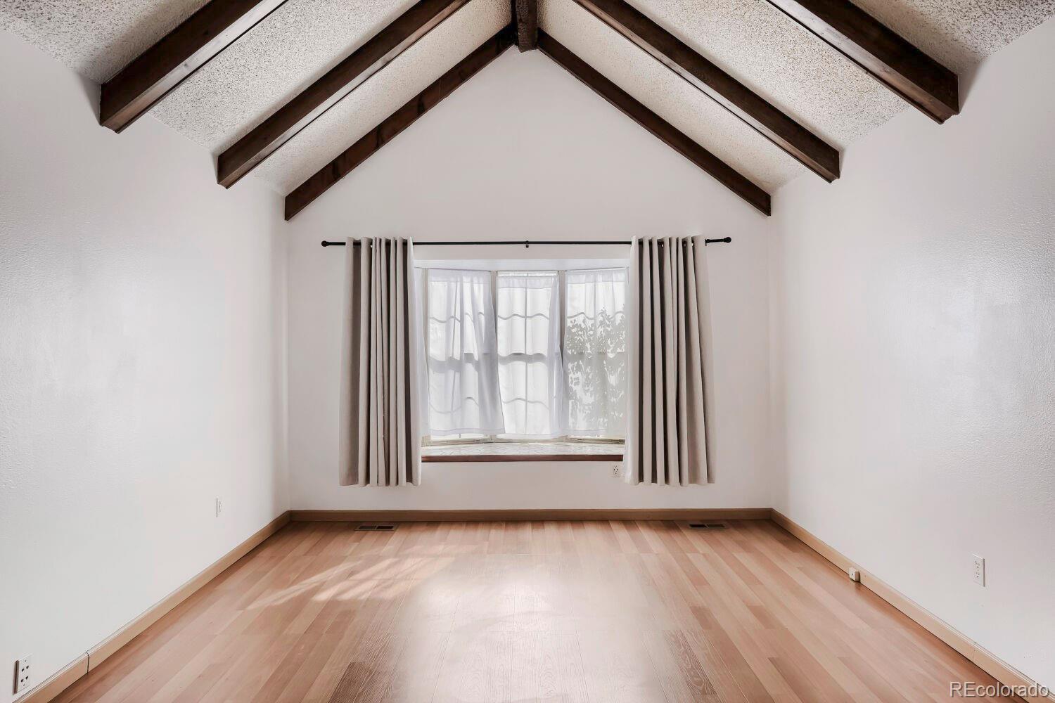 MLS Image #5 for 3955 s monaco parkway,denver, Colorado