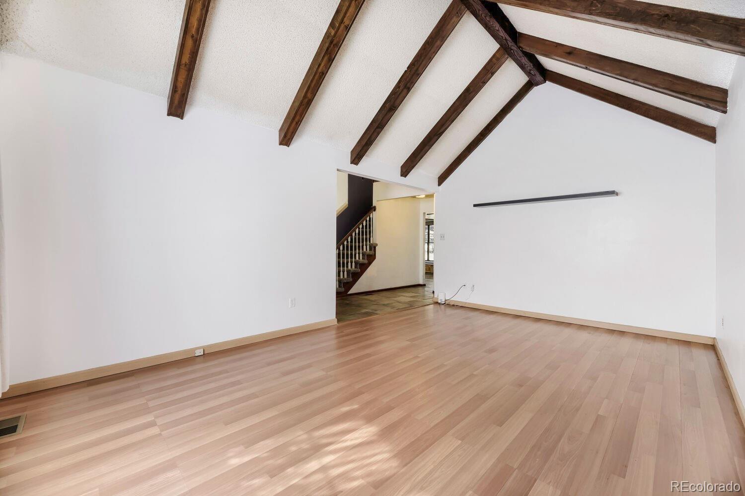 MLS Image #6 for 3955 s monaco parkway,denver, Colorado