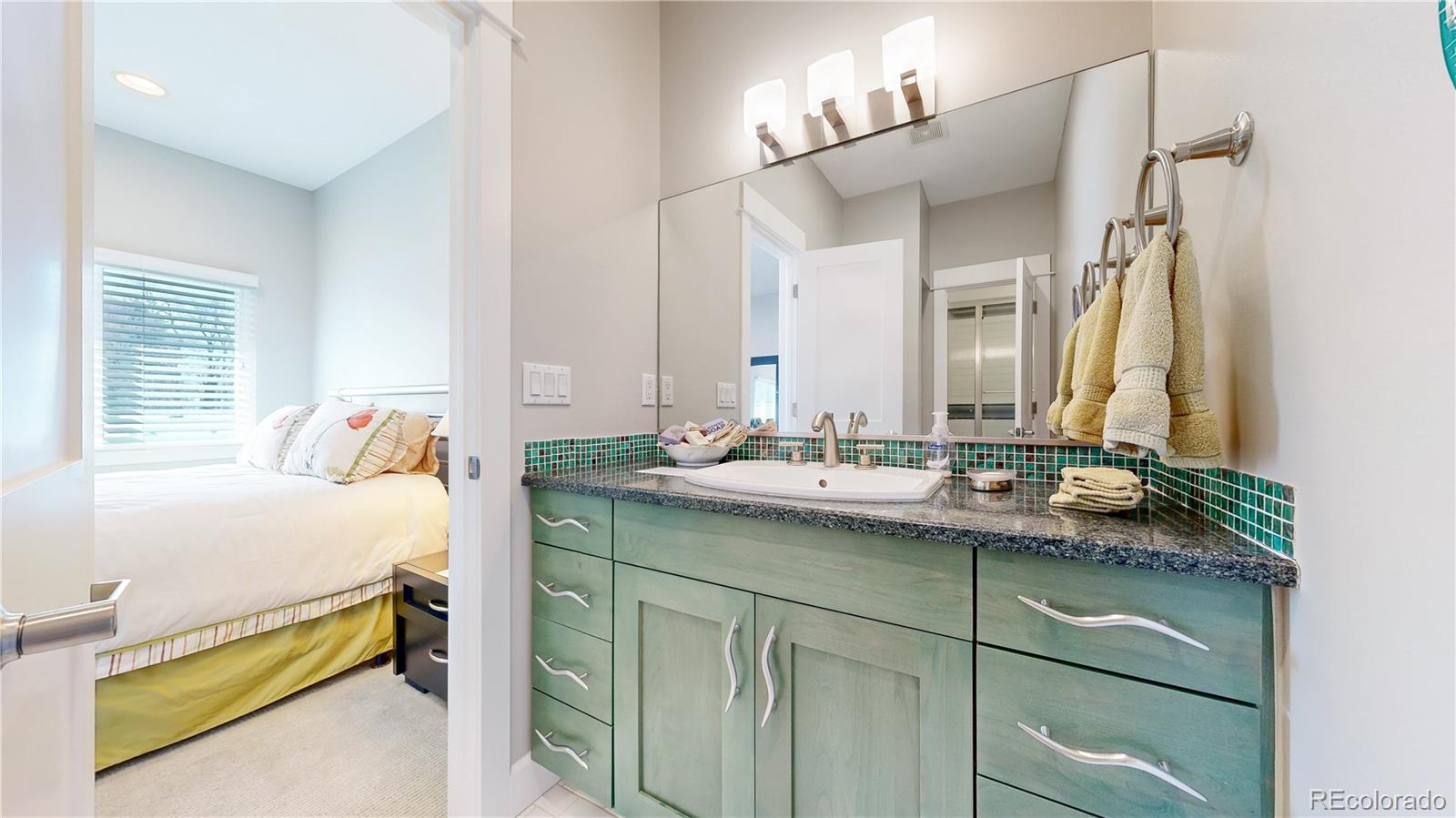 MLS Image #31 for 463  locust street,denver, Colorado