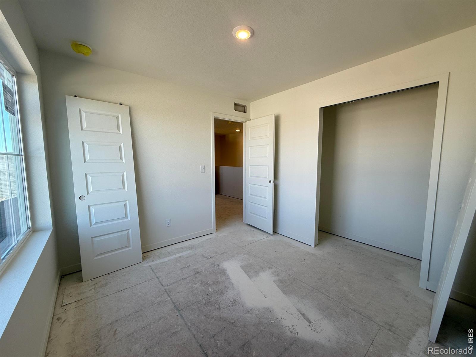MLS Image #11 for 1974  sorghum way,johnstown, Colorado