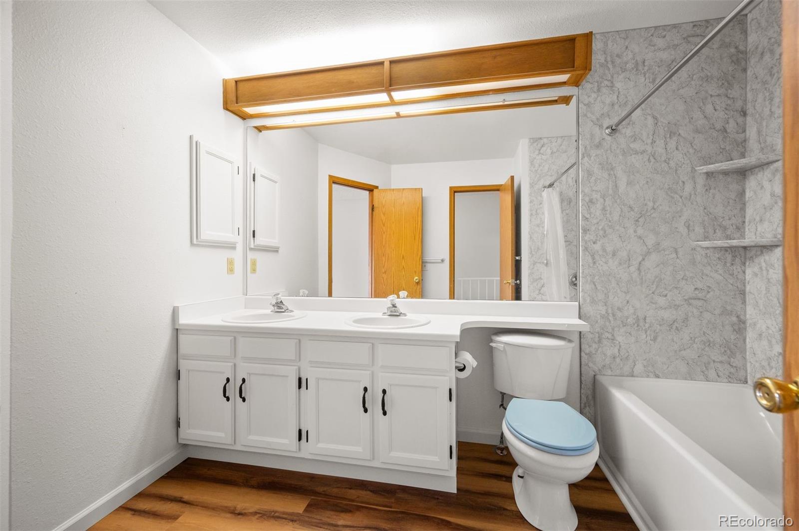 MLS Image #16 for 1699 s trenton street,denver, Colorado
