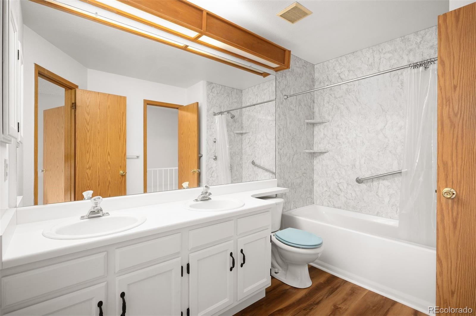 MLS Image #17 for 1699 s trenton street,denver, Colorado