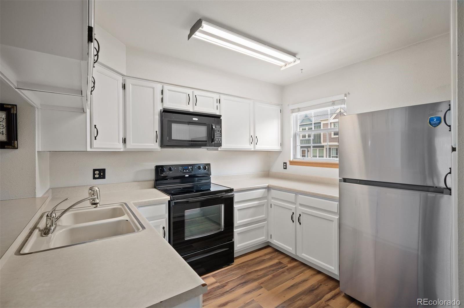 MLS Image #4 for 1699 s trenton street,denver, Colorado