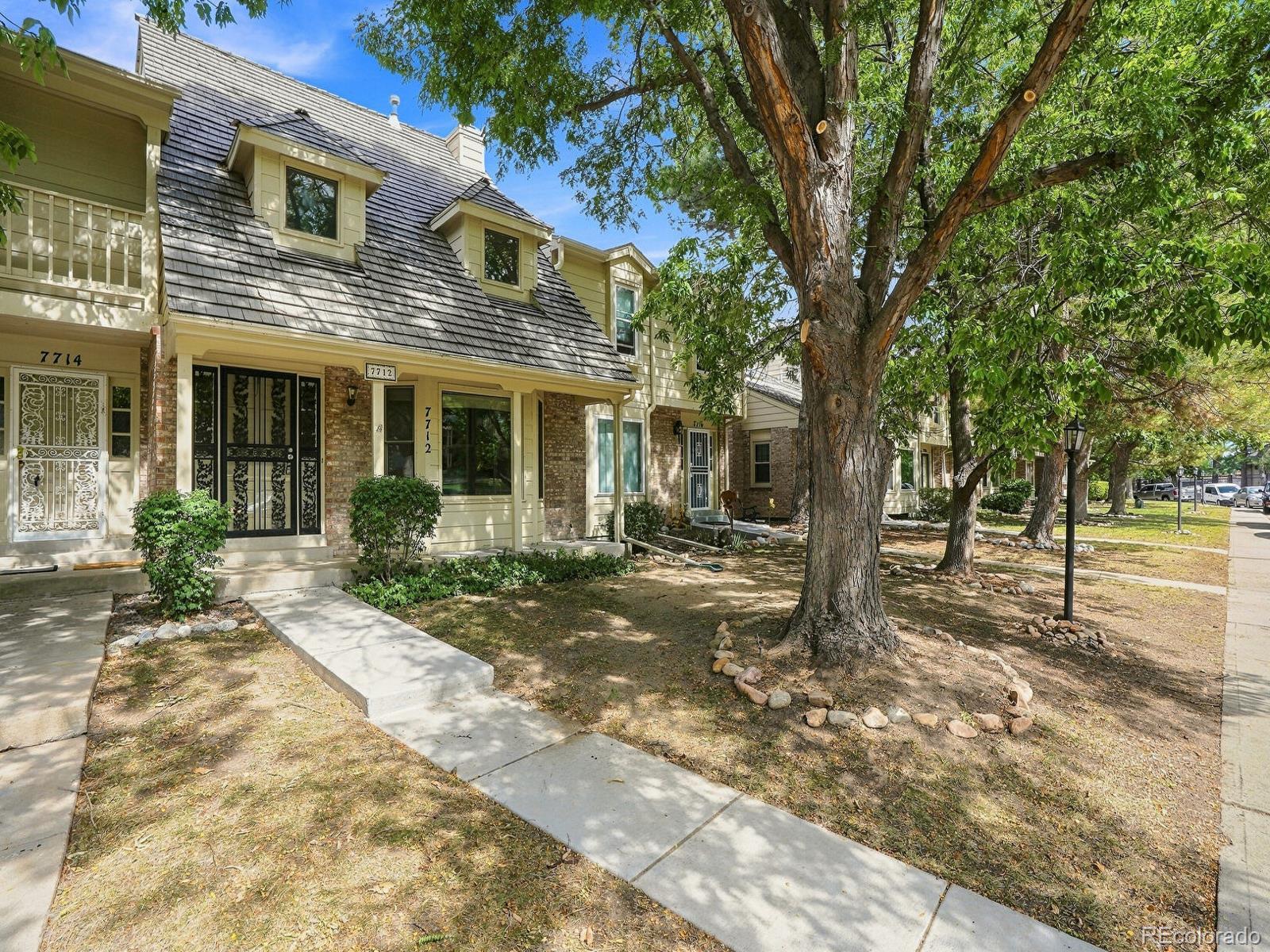 MLS Image #1 for 7712 s cove circle,centennial, Colorado