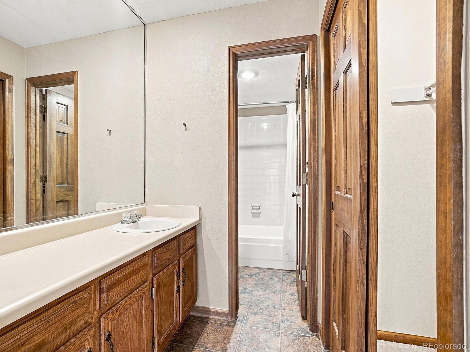 MLS Image #14 for 7712 s cove circle,centennial, Colorado