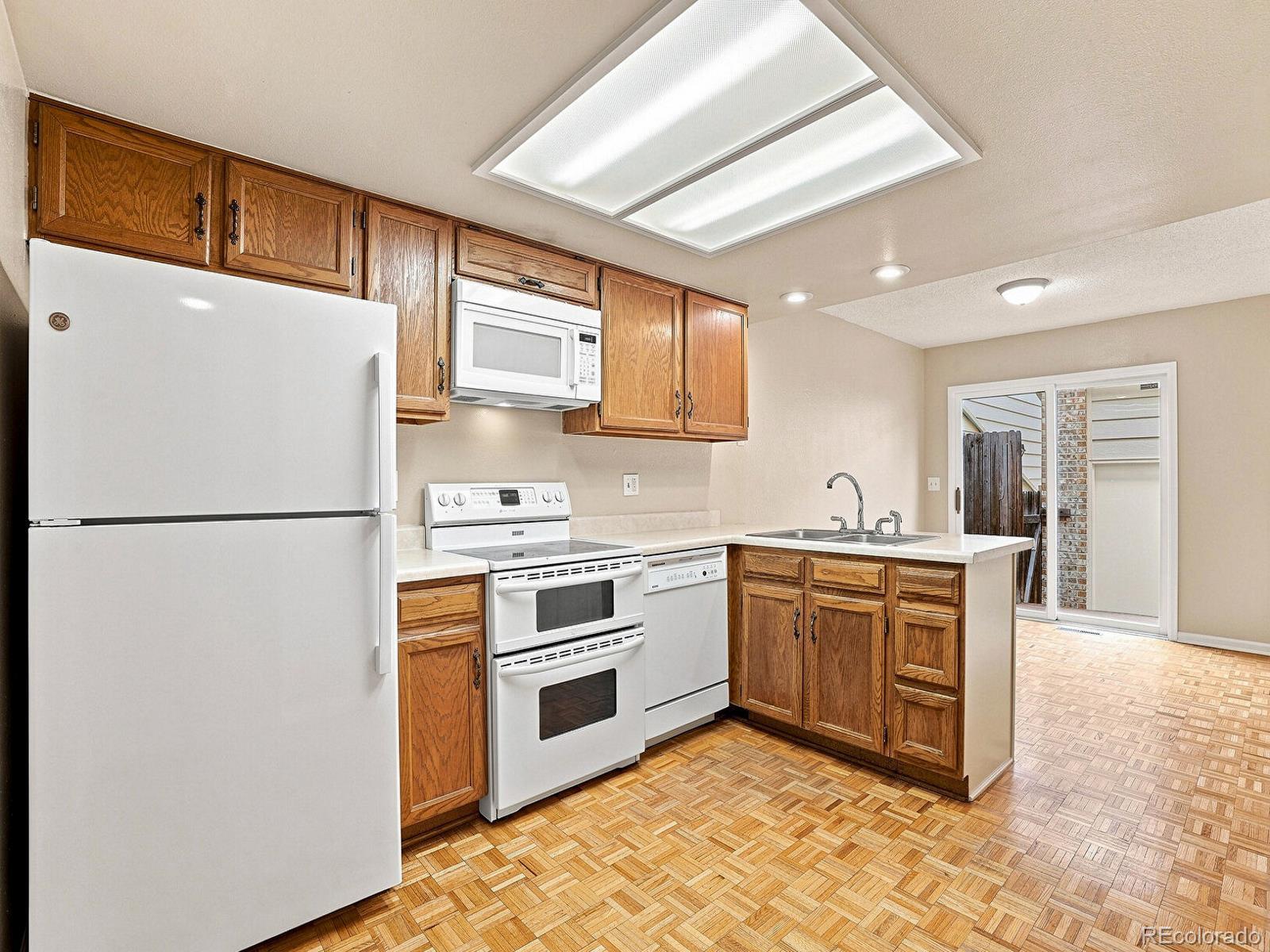 MLS Image #6 for 7712 s cove circle,centennial, Colorado