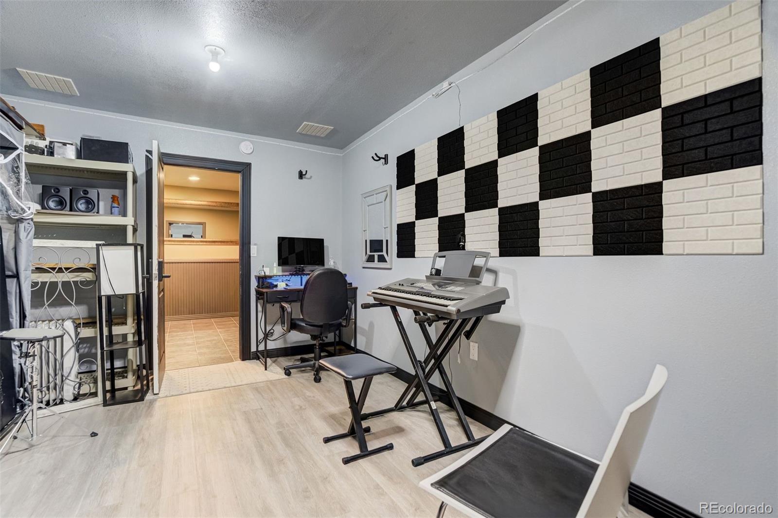 MLS Image #16 for 7555  antelope circle,peyton, Colorado