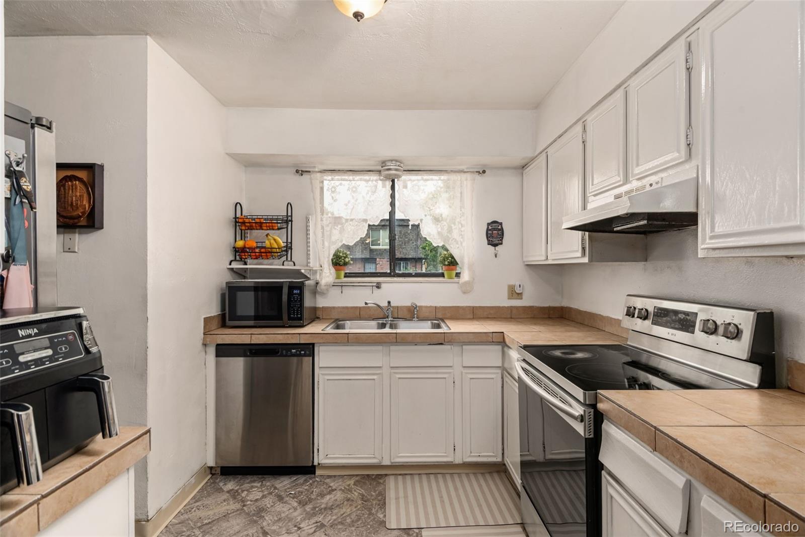 MLS Image #3 for 14462 e mississippi avenue,aurora, Colorado