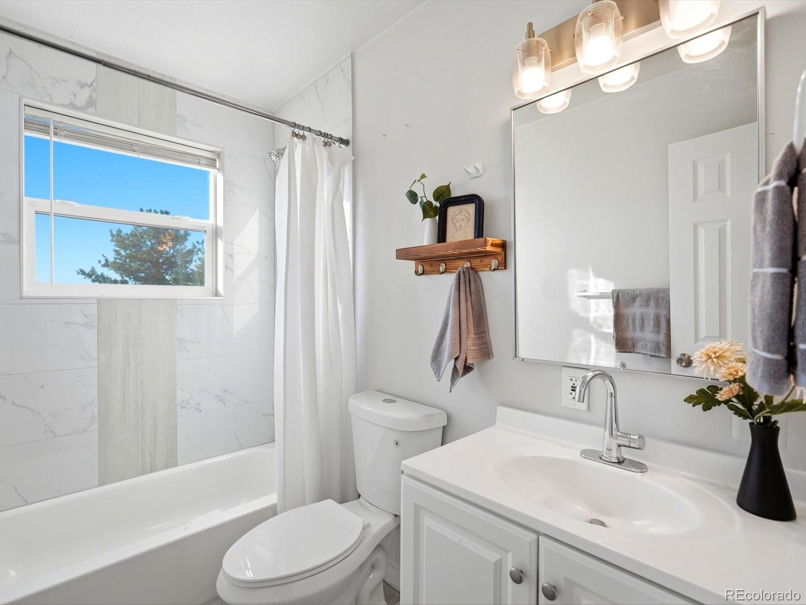 MLS Image #13 for 4363 s eagle circle,aurora, Colorado