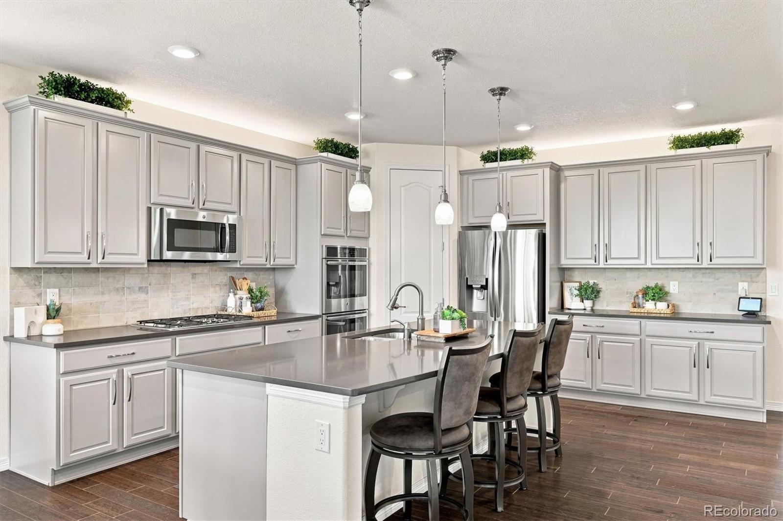 MLS Image #9 for 19903 w 94th lane,arvada, Colorado