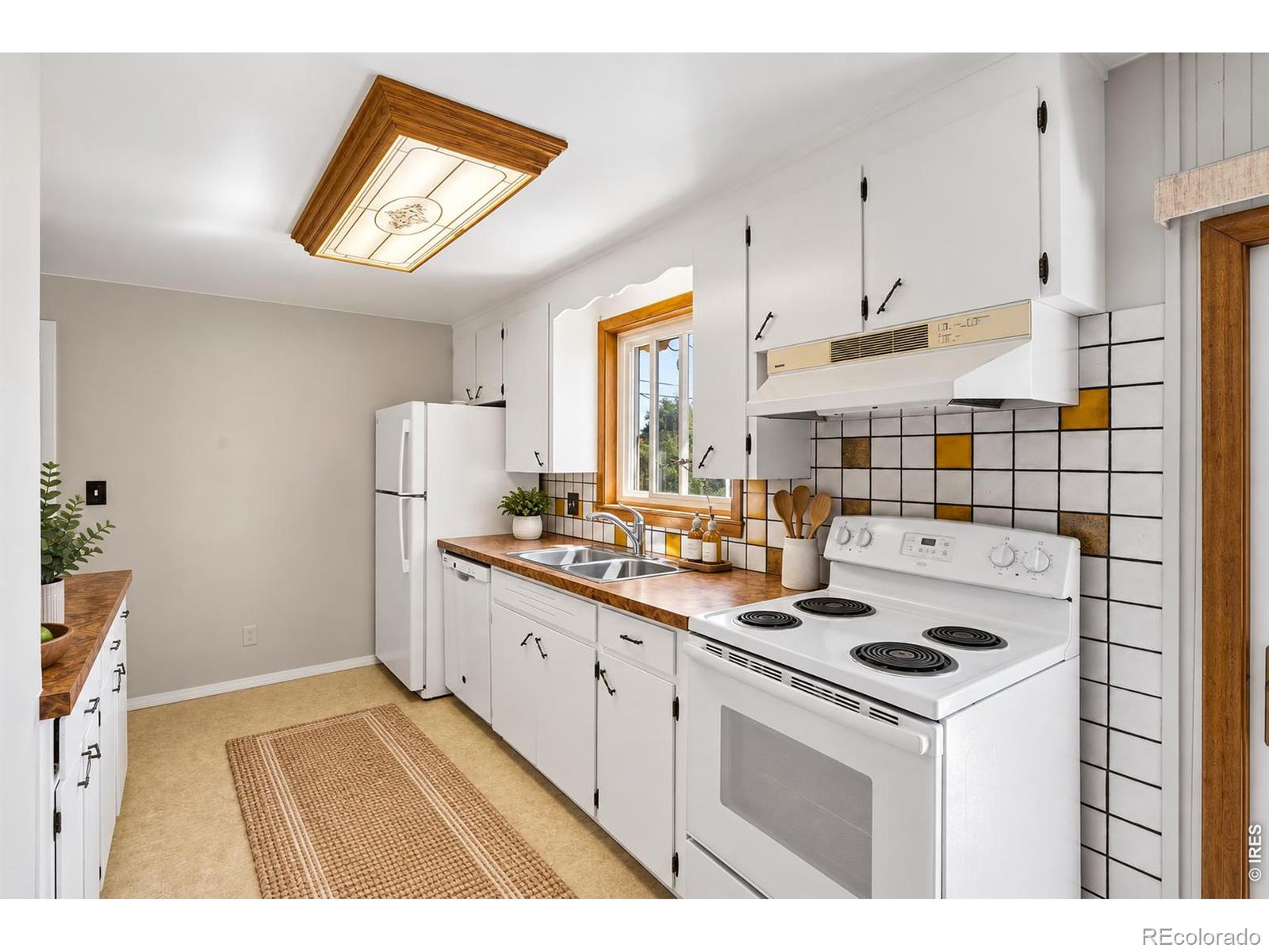 MLS Image #6 for 1360 w 6th avenue,broomfield, Colorado