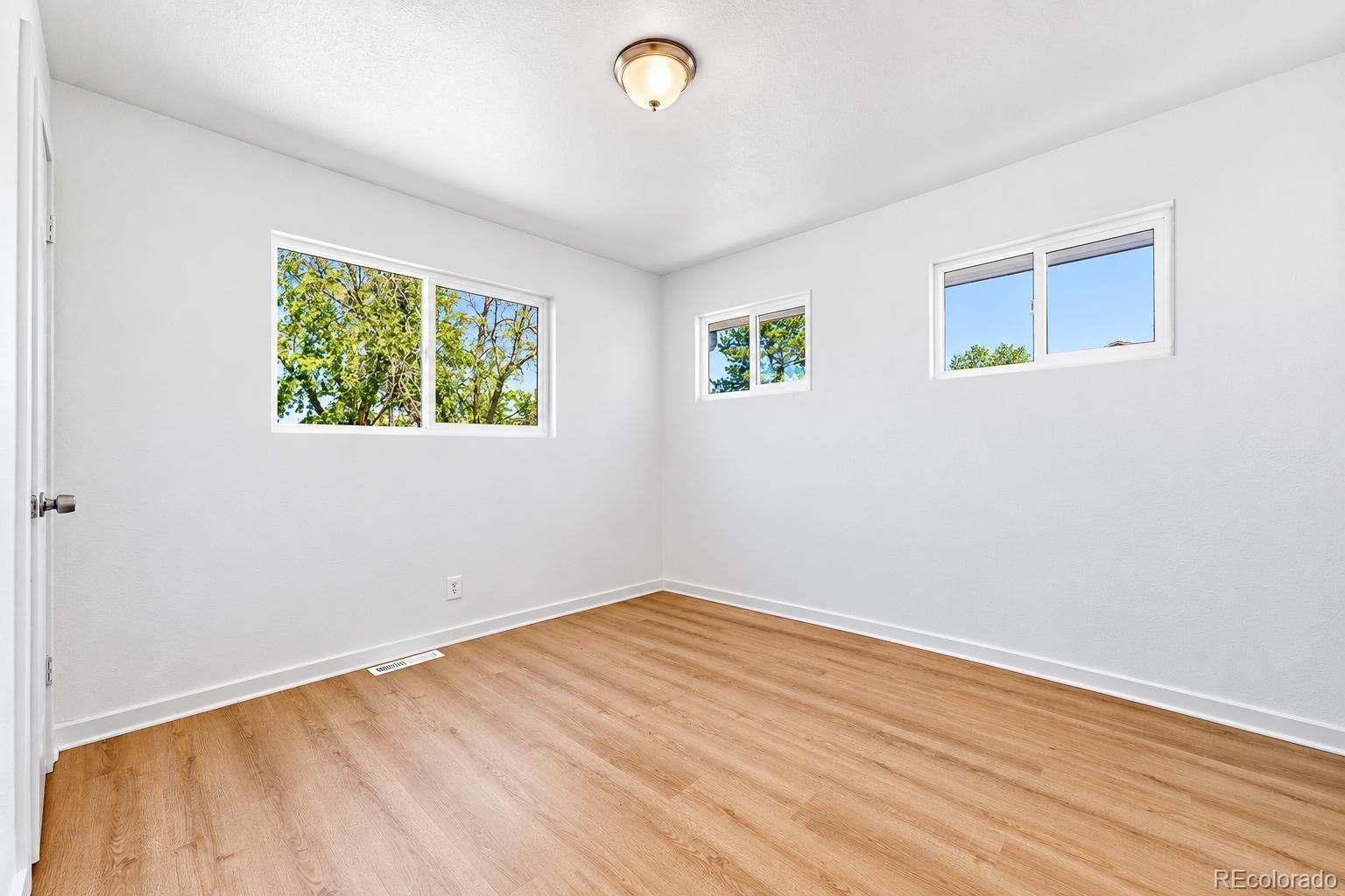 MLS Image #16 for 2631 s green court,denver, Colorado