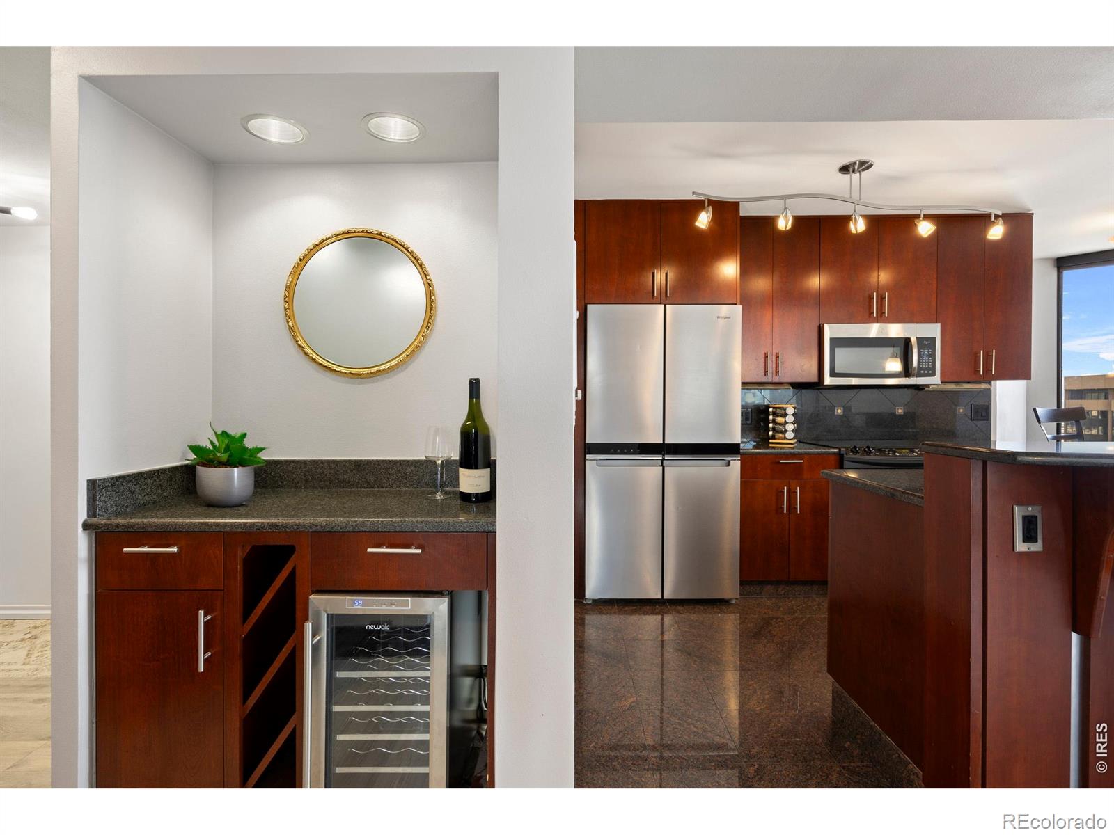 MLS Image #18 for 1625  larimer street,denver, Colorado