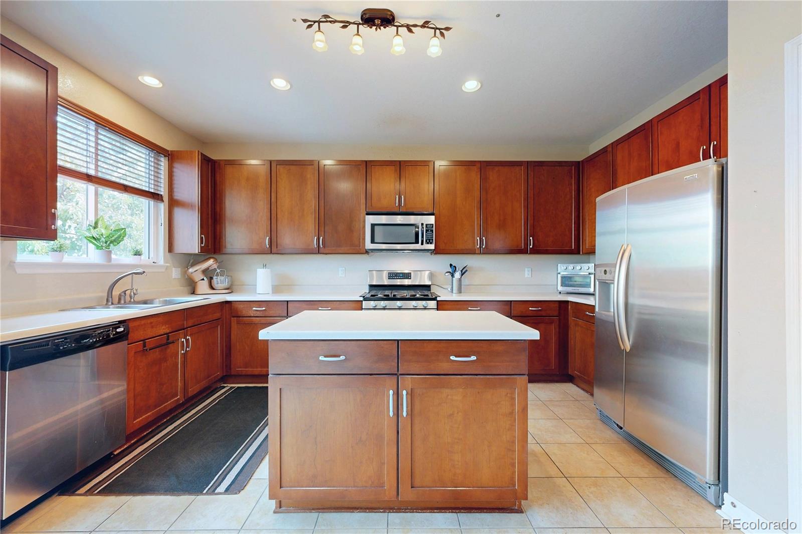 MLS Image #13 for 5548  lewiston court,denver, Colorado