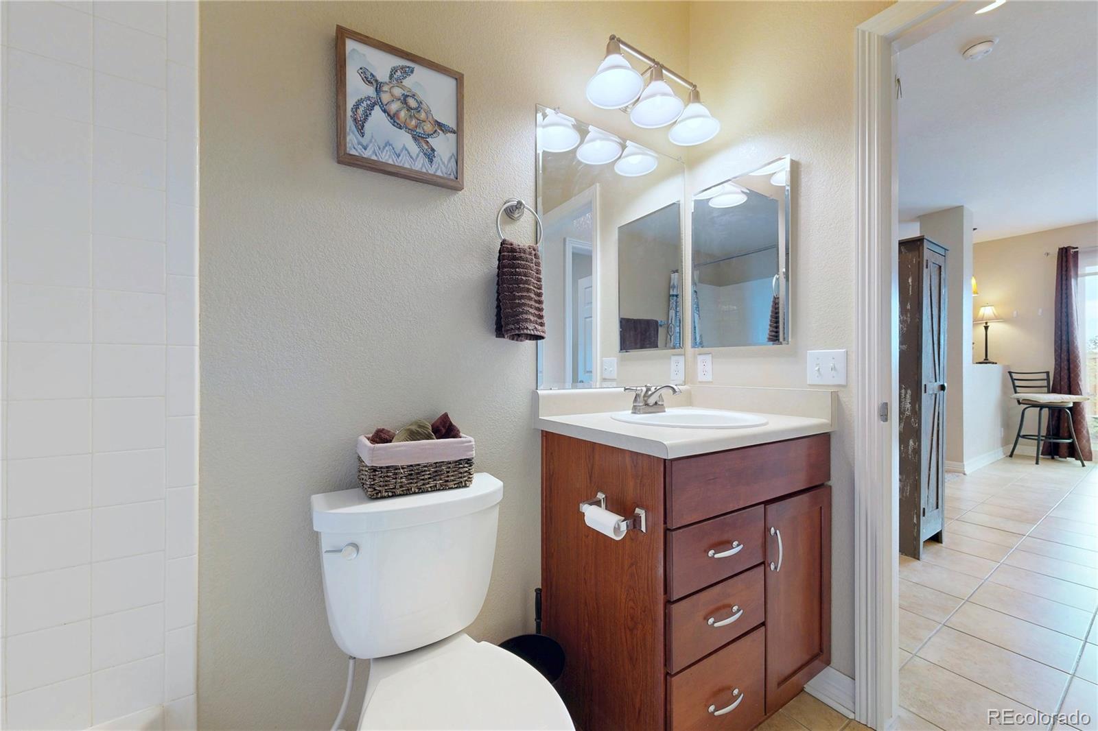 MLS Image #19 for 5548  lewiston court,denver, Colorado