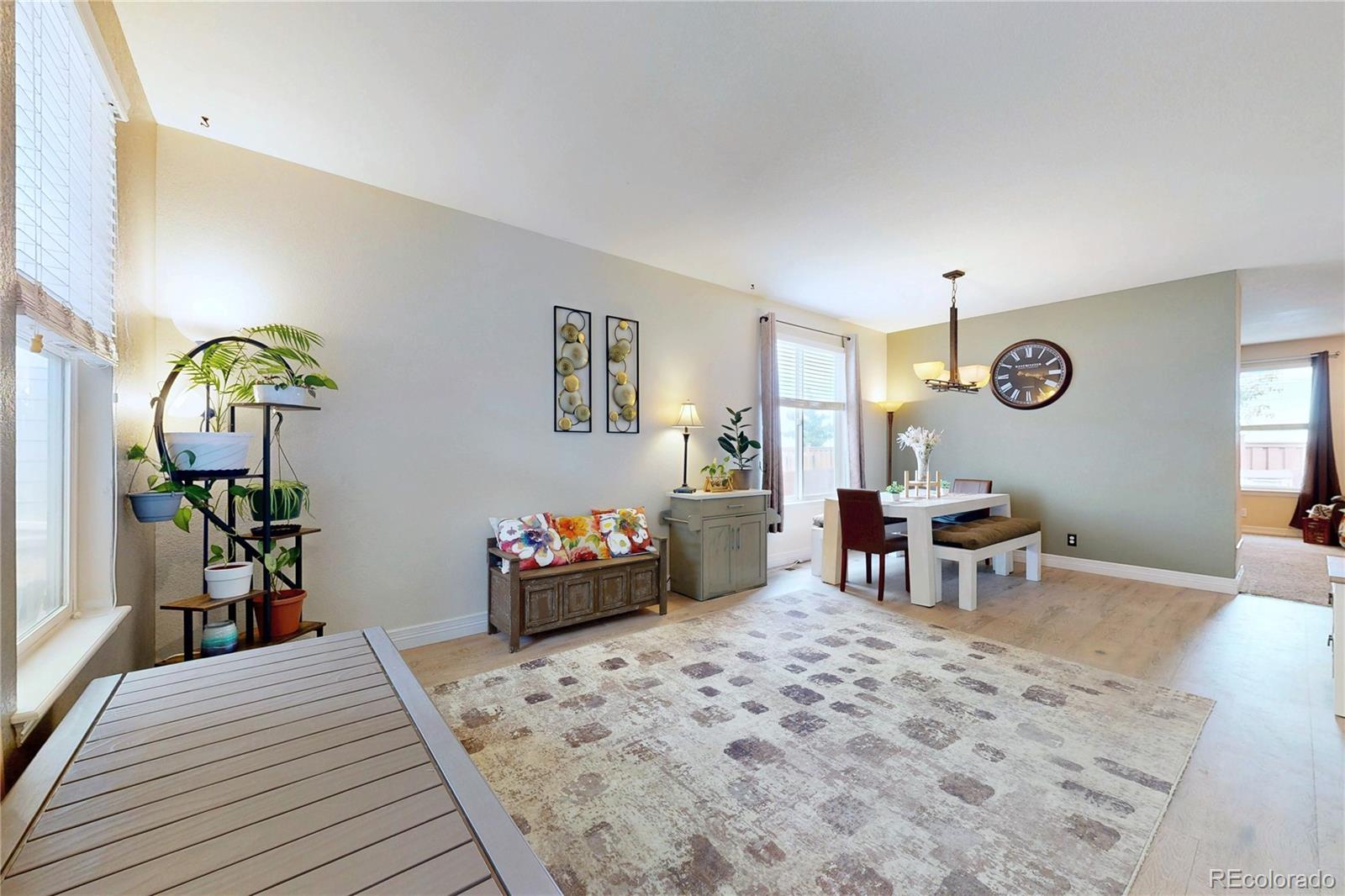 MLS Image #3 for 5548  lewiston court,denver, Colorado
