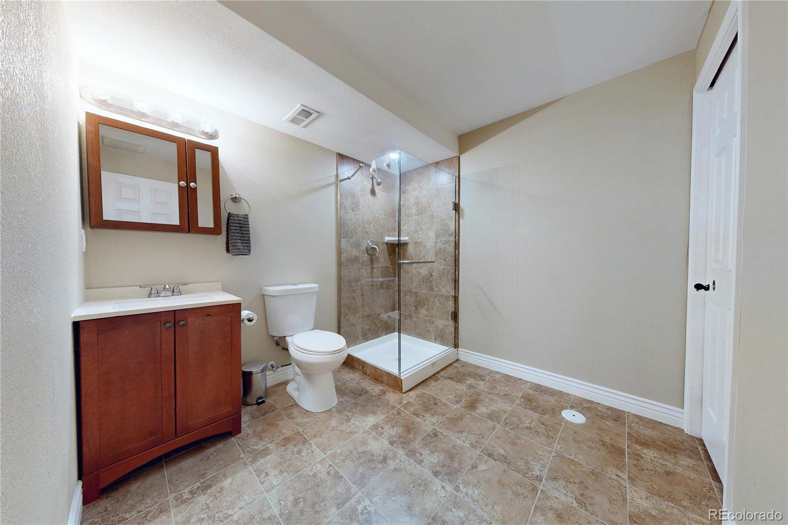 MLS Image #43 for 5548  lewiston court,denver, Colorado