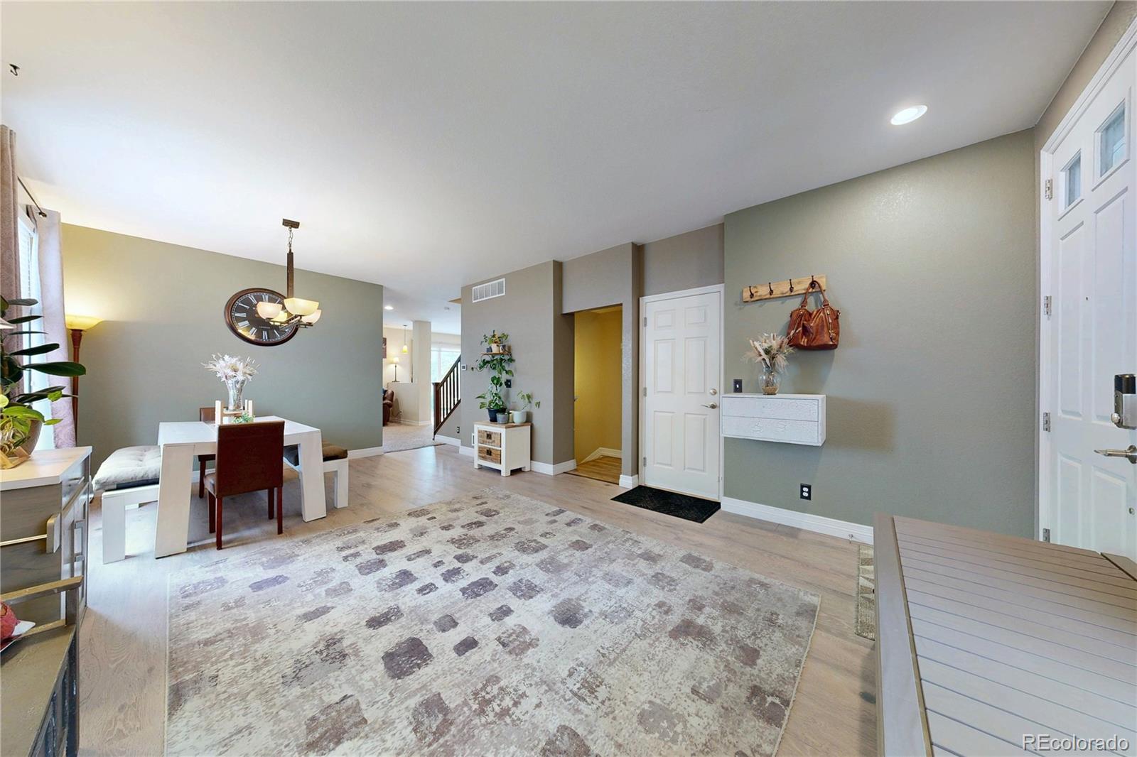 MLS Image #5 for 5548  lewiston court,denver, Colorado