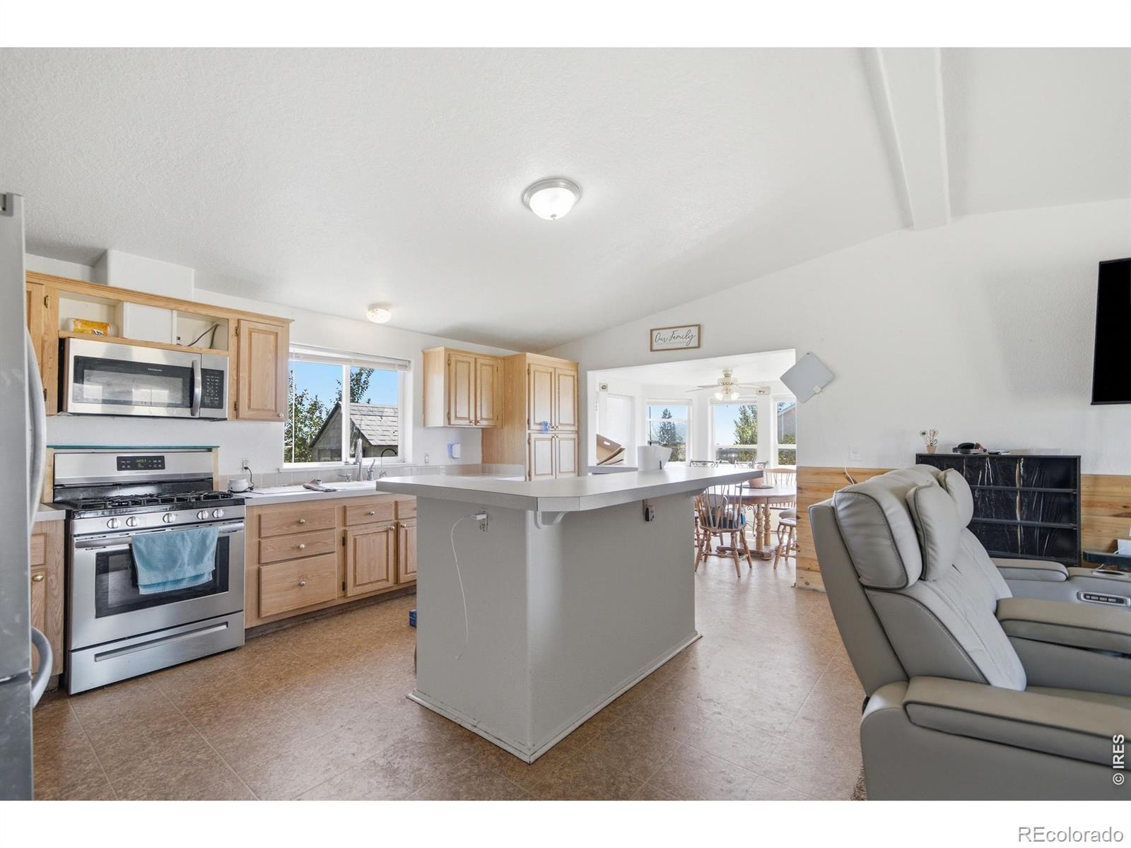 MLS Image #12 for 24653  railroad street,eaton, Colorado