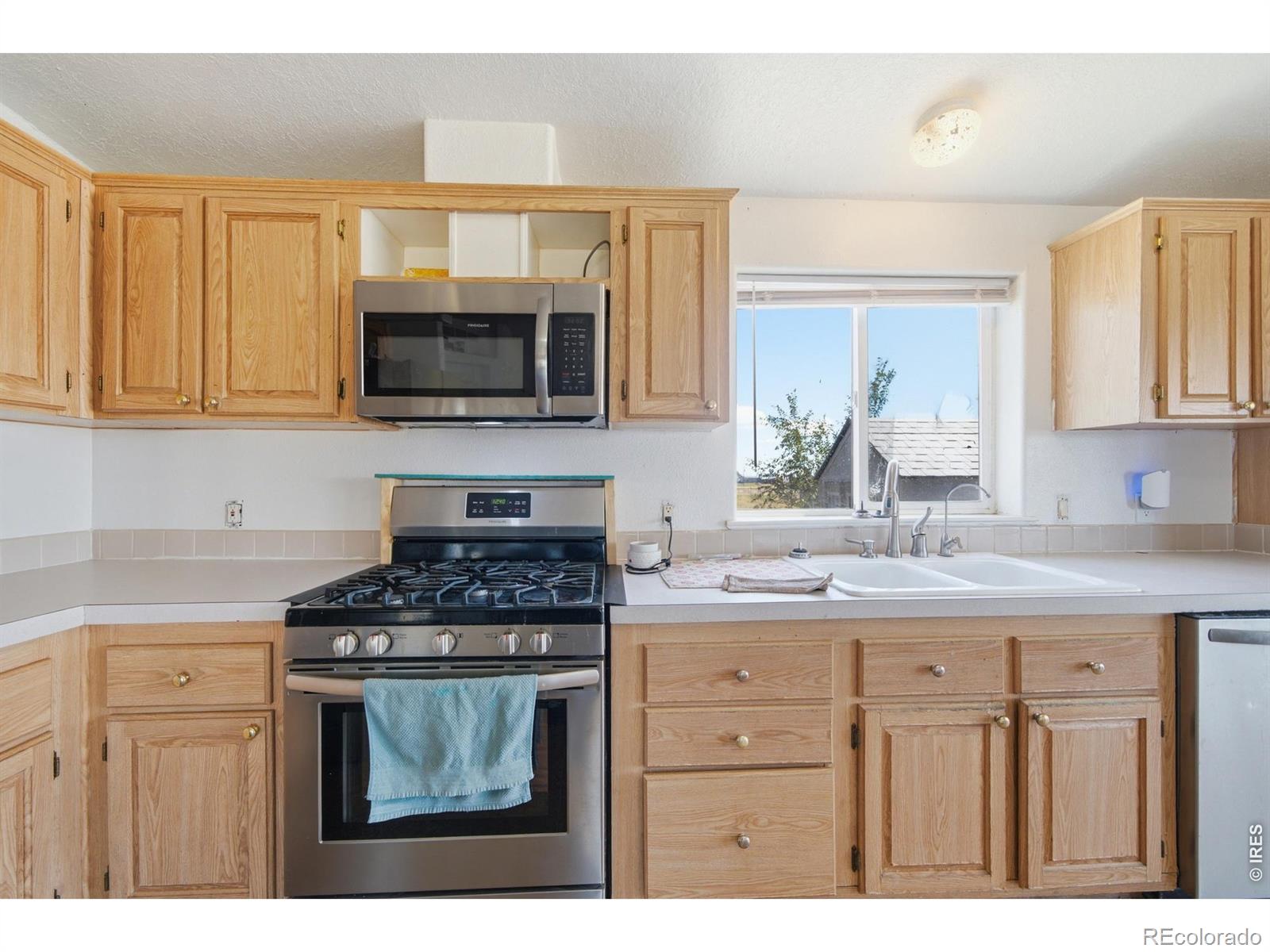 MLS Image #15 for 24653  railroad street,eaton, Colorado