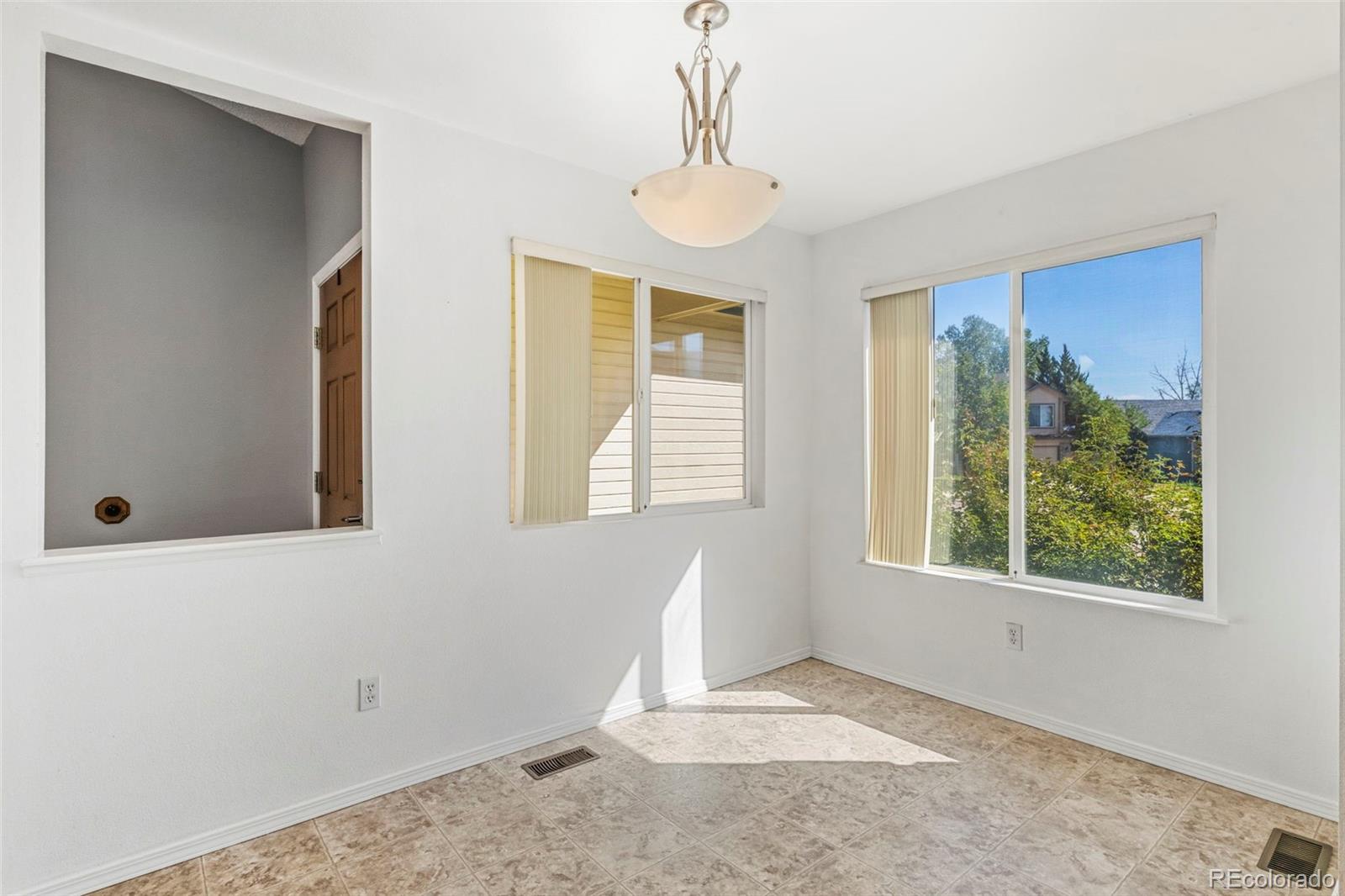 MLS Image #17 for 1305  eastmeadow court,colorado springs, Colorado