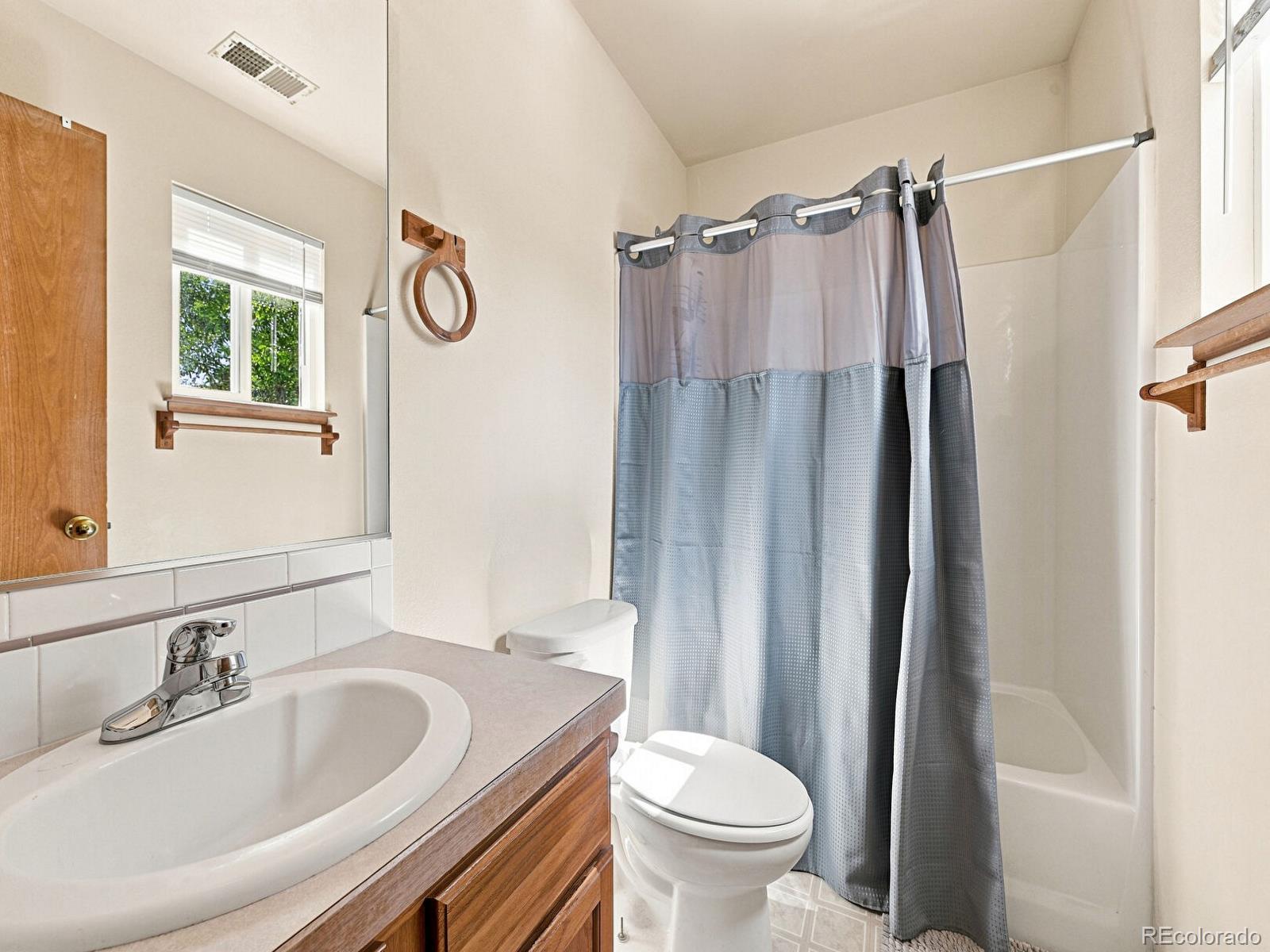 MLS Image #24 for 950  52nd avenue court,greeley, Colorado
