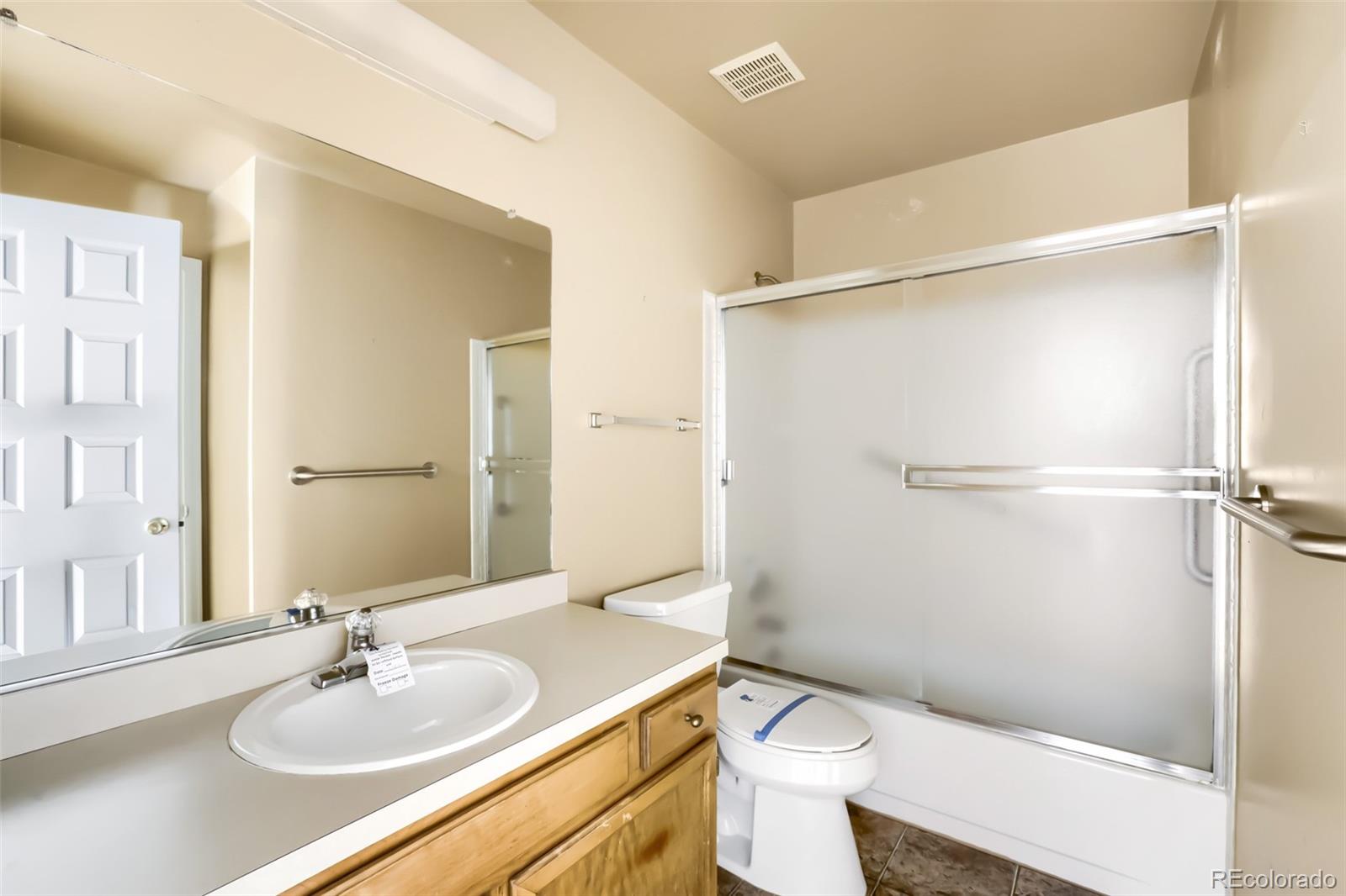 MLS Image #10 for 1575 s trenton court,denver, Colorado