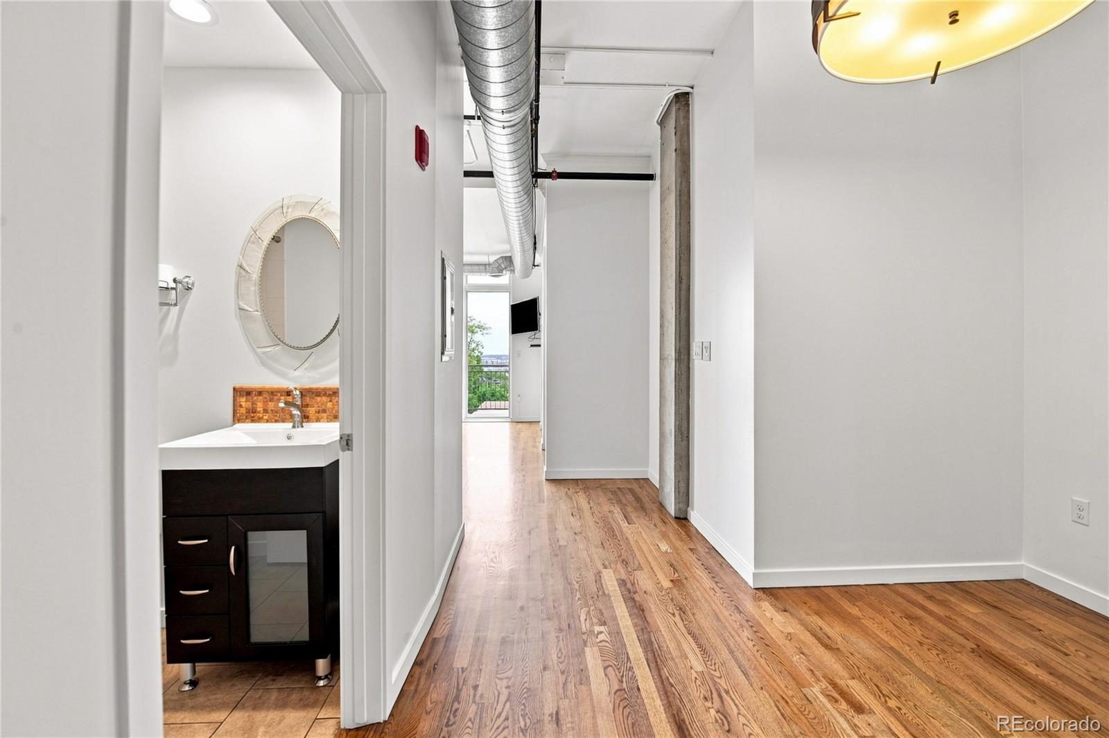 MLS Image #13 for 3201 n shoshone street 306,denver, Colorado