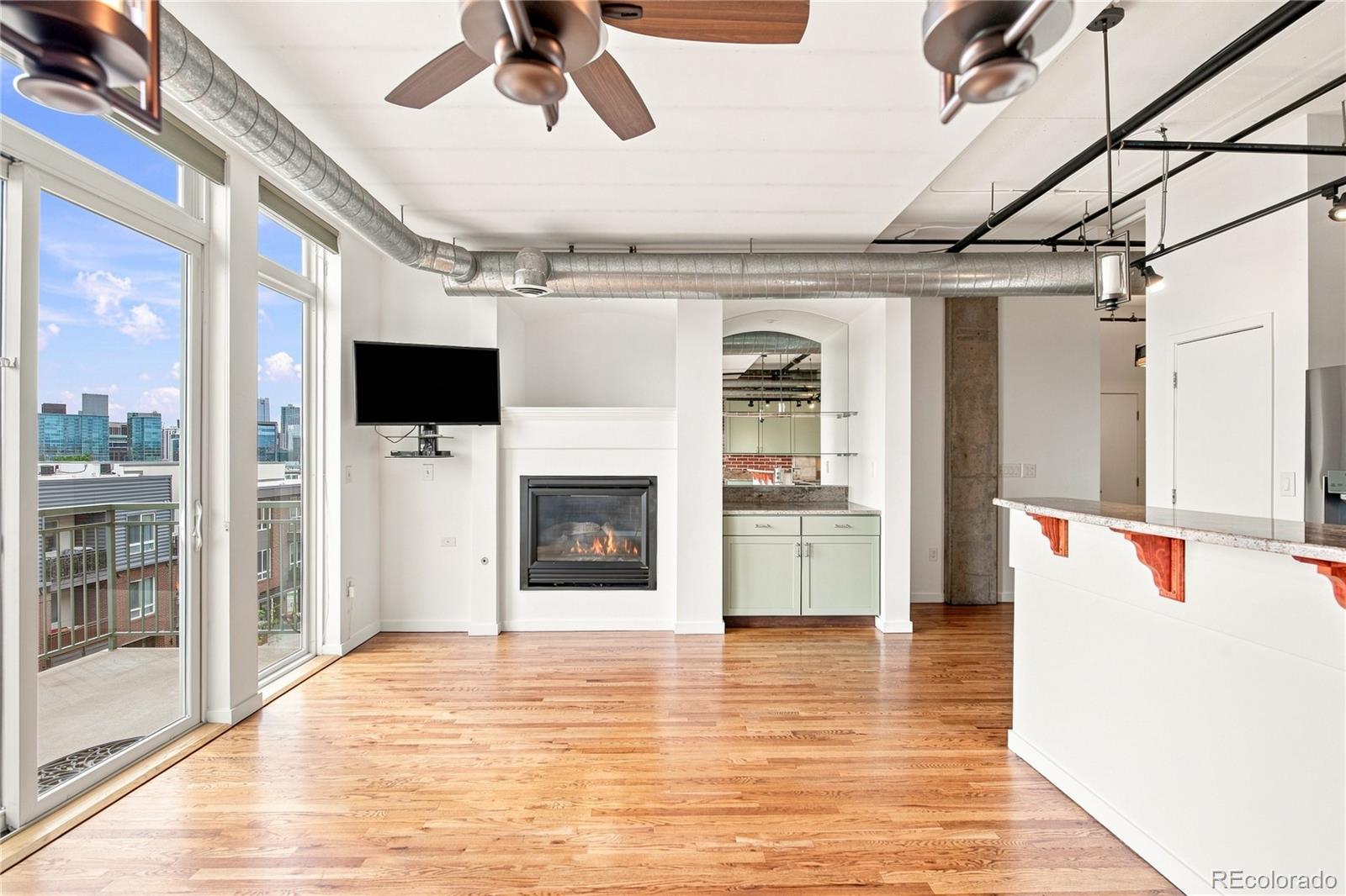 MLS Image #6 for 3201 n shoshone street 306,denver, Colorado