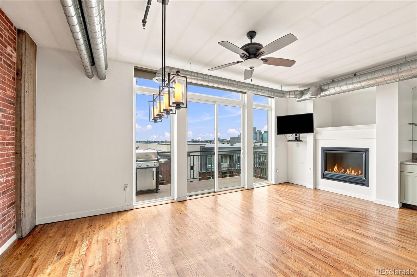 MLS Image #7 for 3201 n shoshone street 306,denver, Colorado