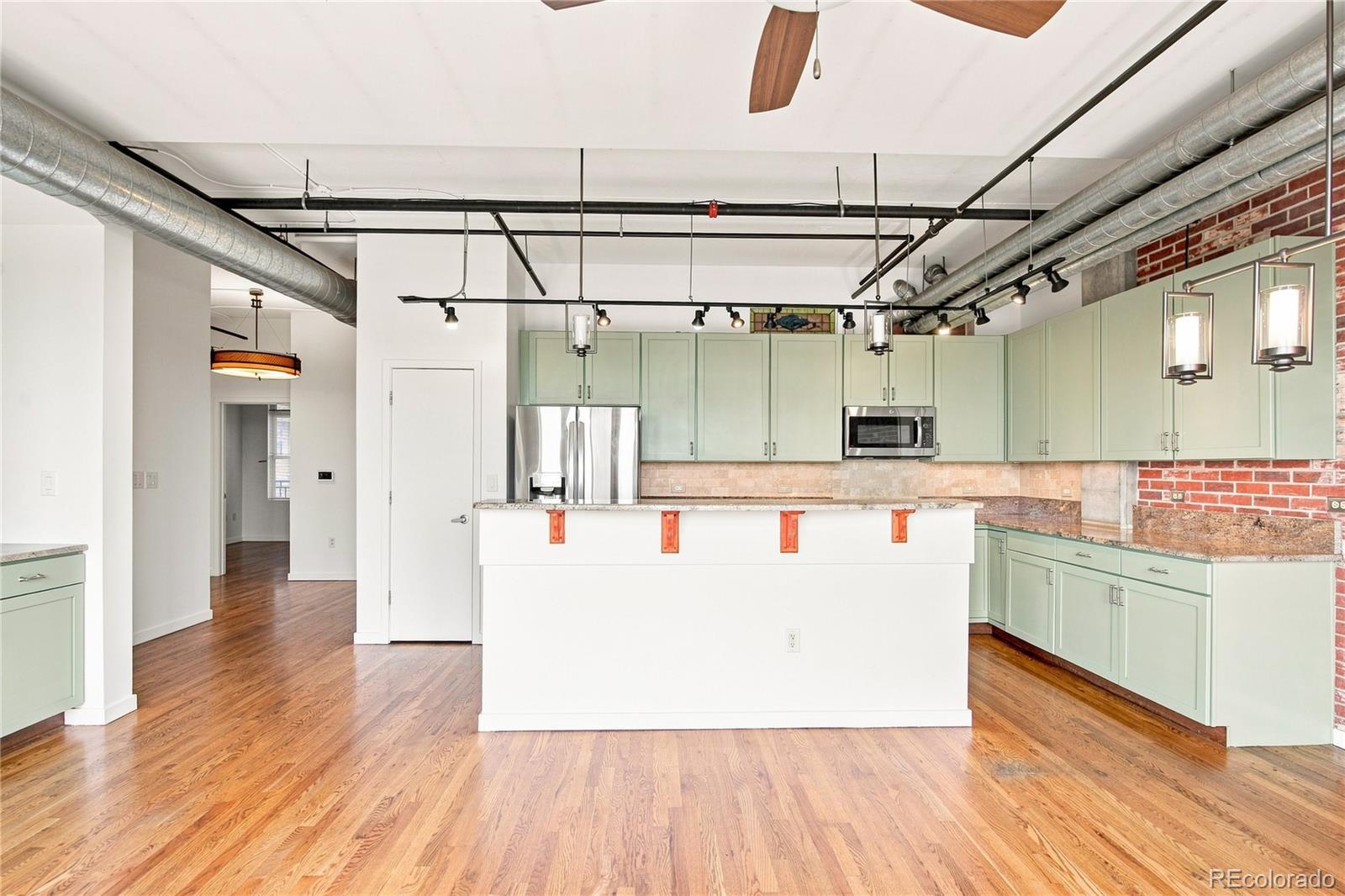 MLS Image #8 for 3201 n shoshone street 306,denver, Colorado