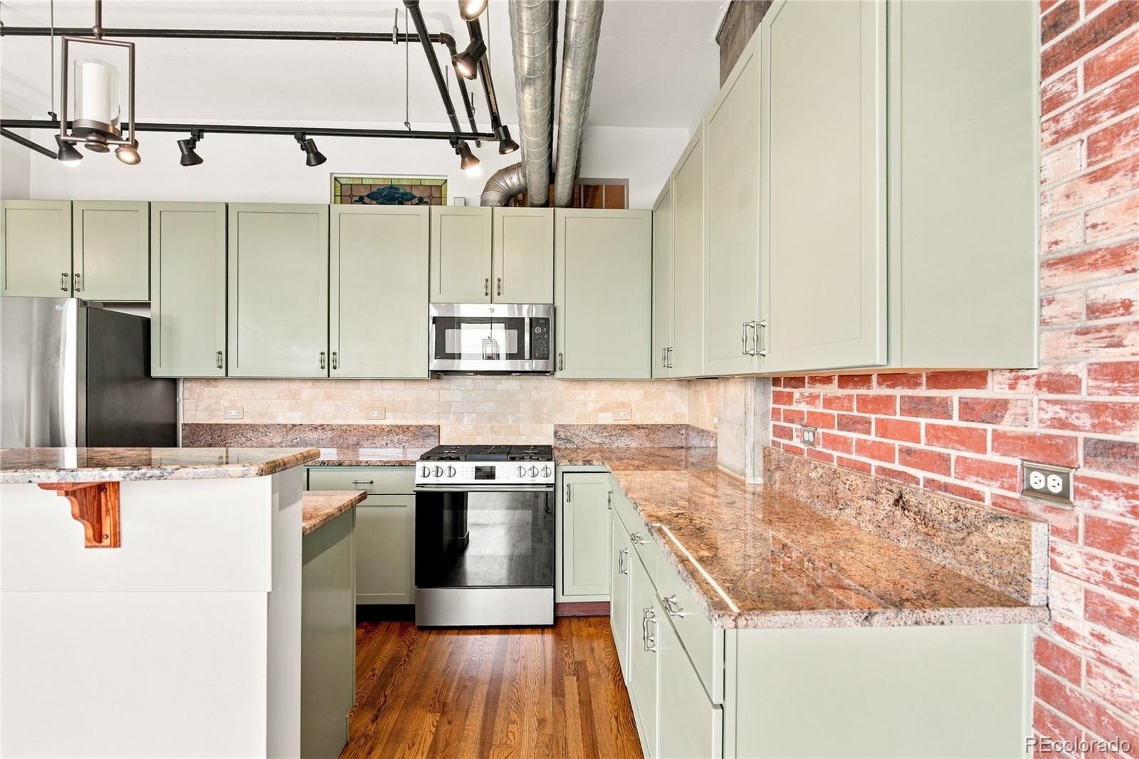MLS Image #9 for 3201 n shoshone street 306,denver, Colorado
