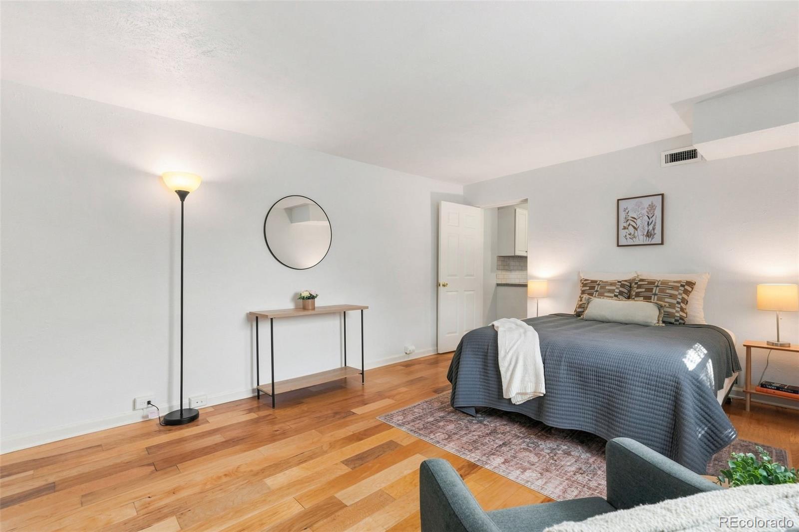 MLS Image #7 for 3019 n williams street,denver, Colorado