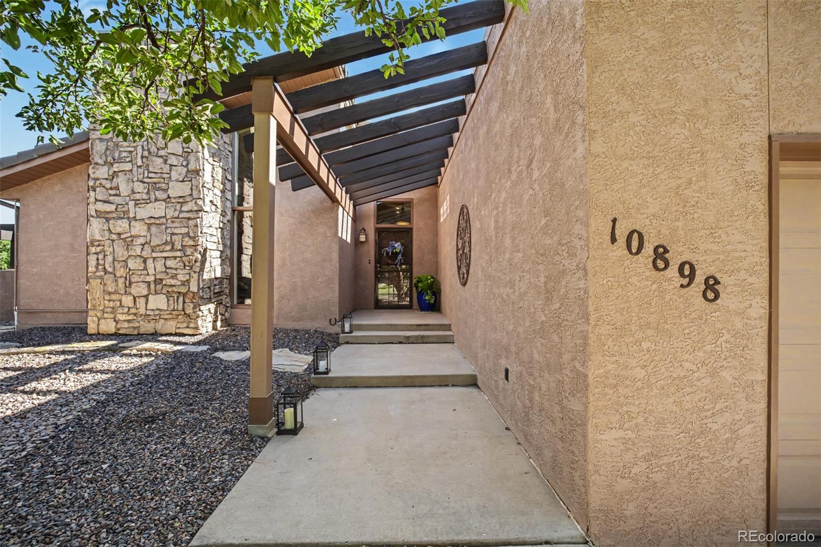 MLS Image #1 for 10898  snow cloud trail,littleton, Colorado