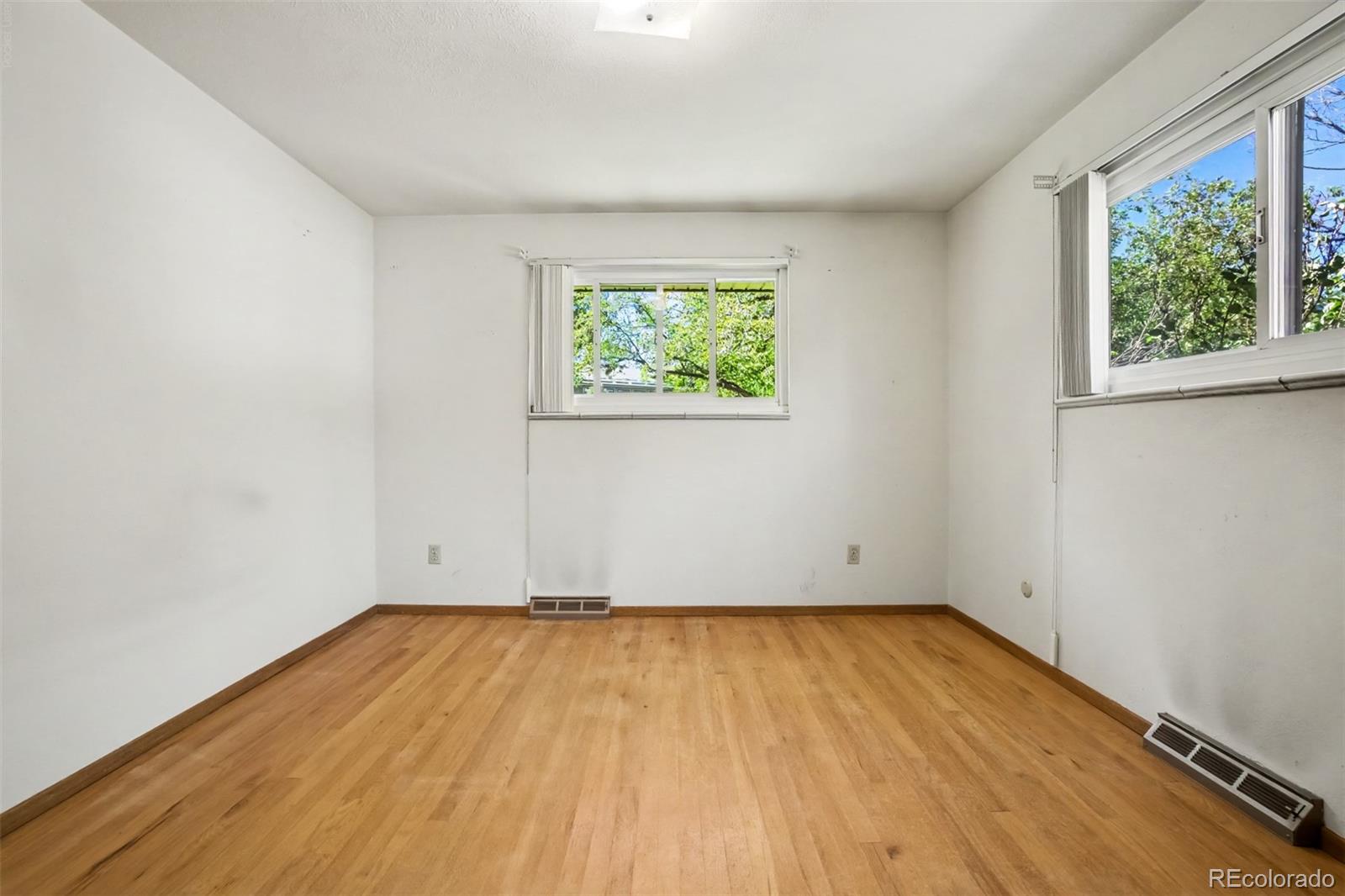 MLS Image #23 for 3077  owens court,denver, Colorado
