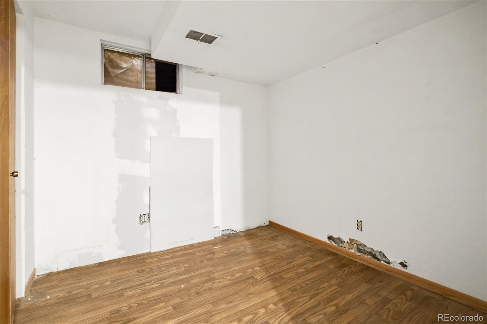 MLS Image #34 for 3077  owens court,denver, Colorado