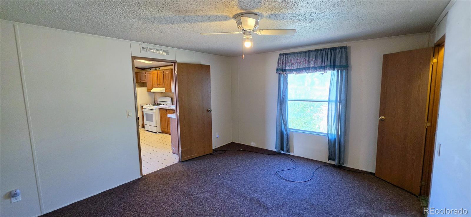 MLS Image #10 for 828  3rd street,penrose, Colorado