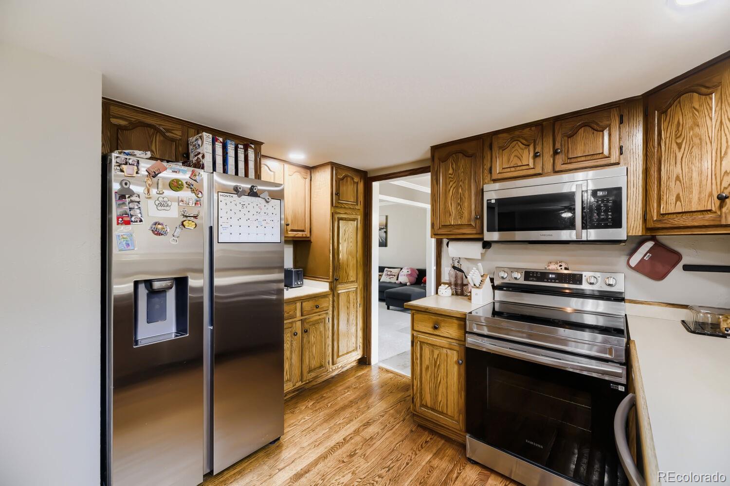 MLS Image #10 for 1435 s macon street,aurora, Colorado