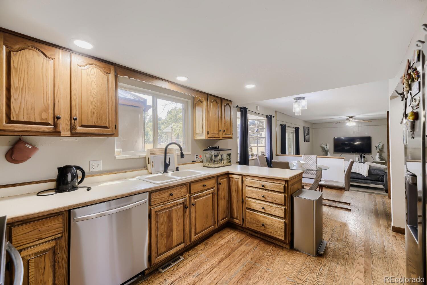 MLS Image #7 for 1435 s macon street,aurora, Colorado