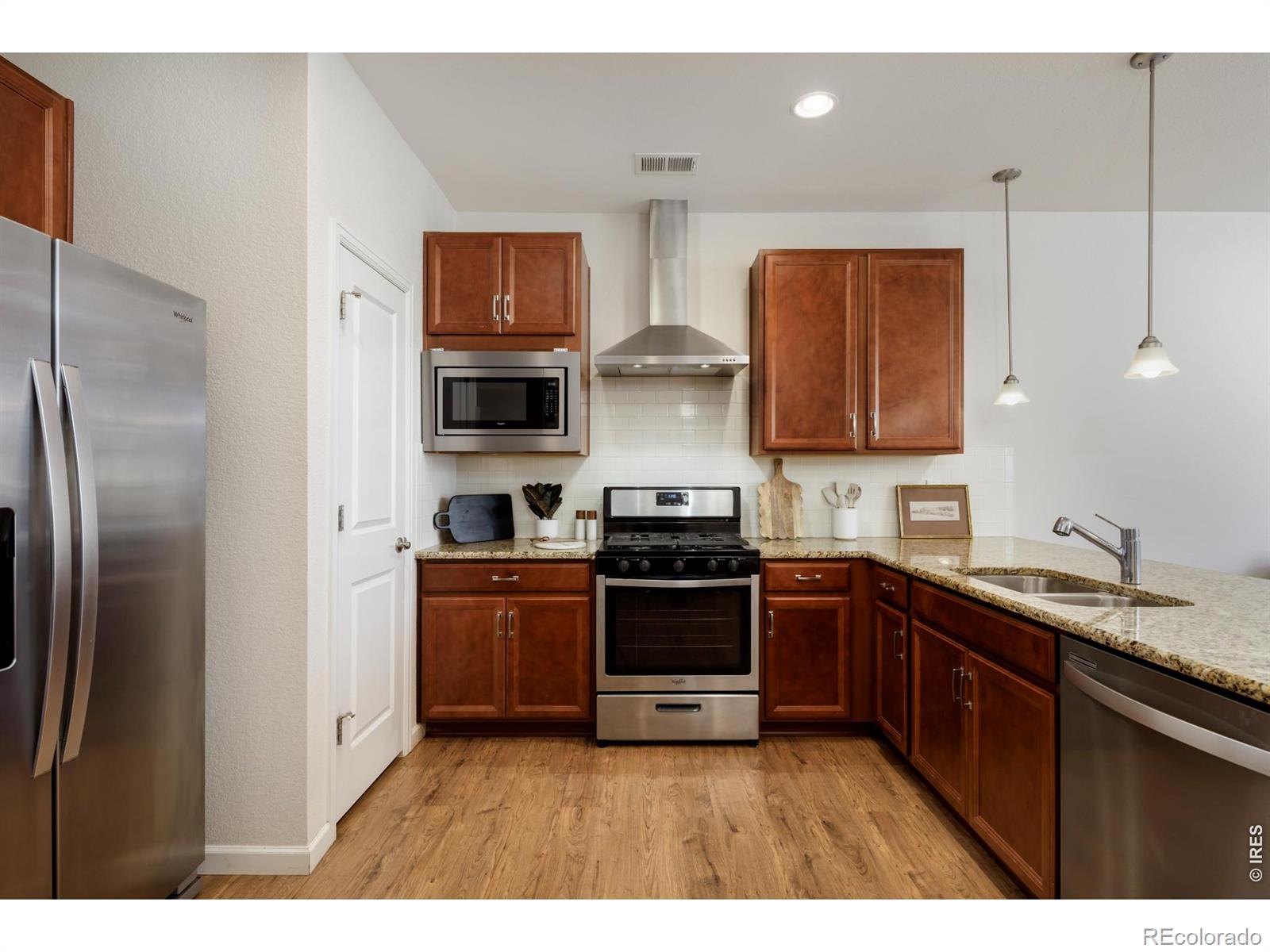 MLS Image #5 for 610  stonebridge drive,longmont, Colorado