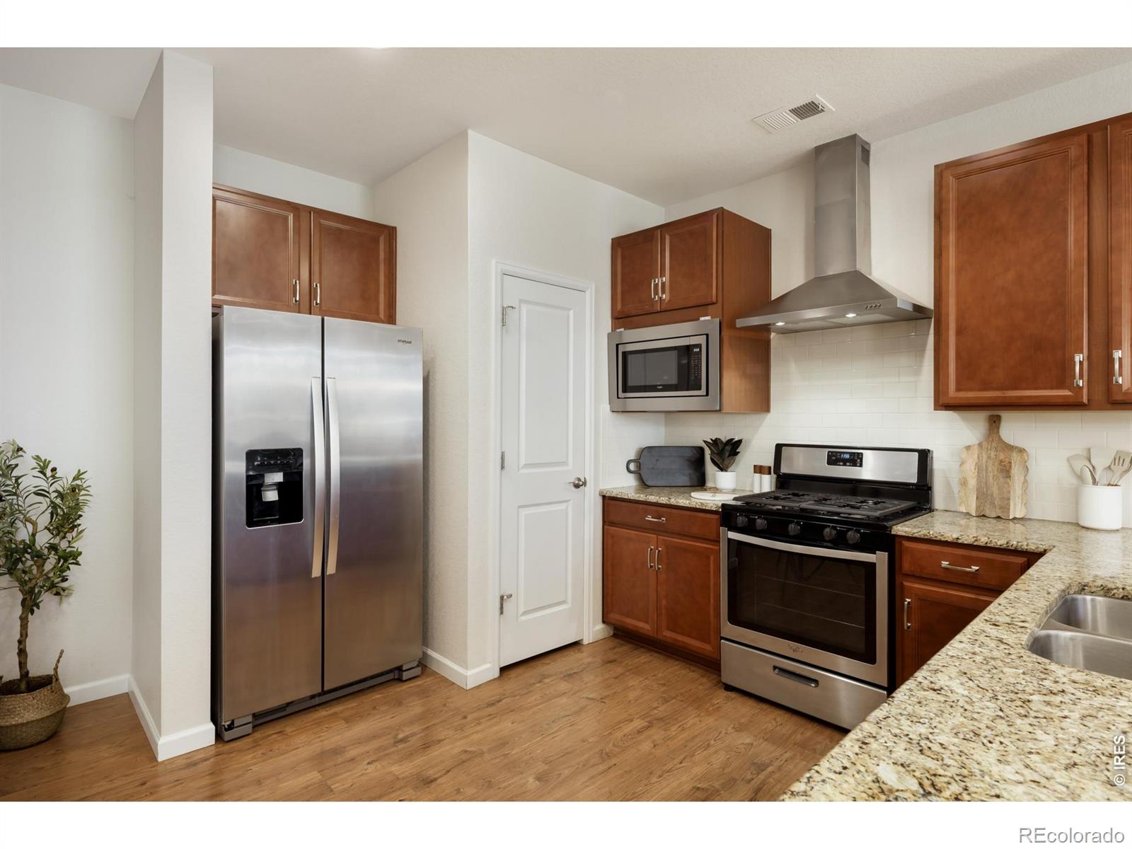 MLS Image #7 for 610  stonebridge drive,longmont, Colorado
