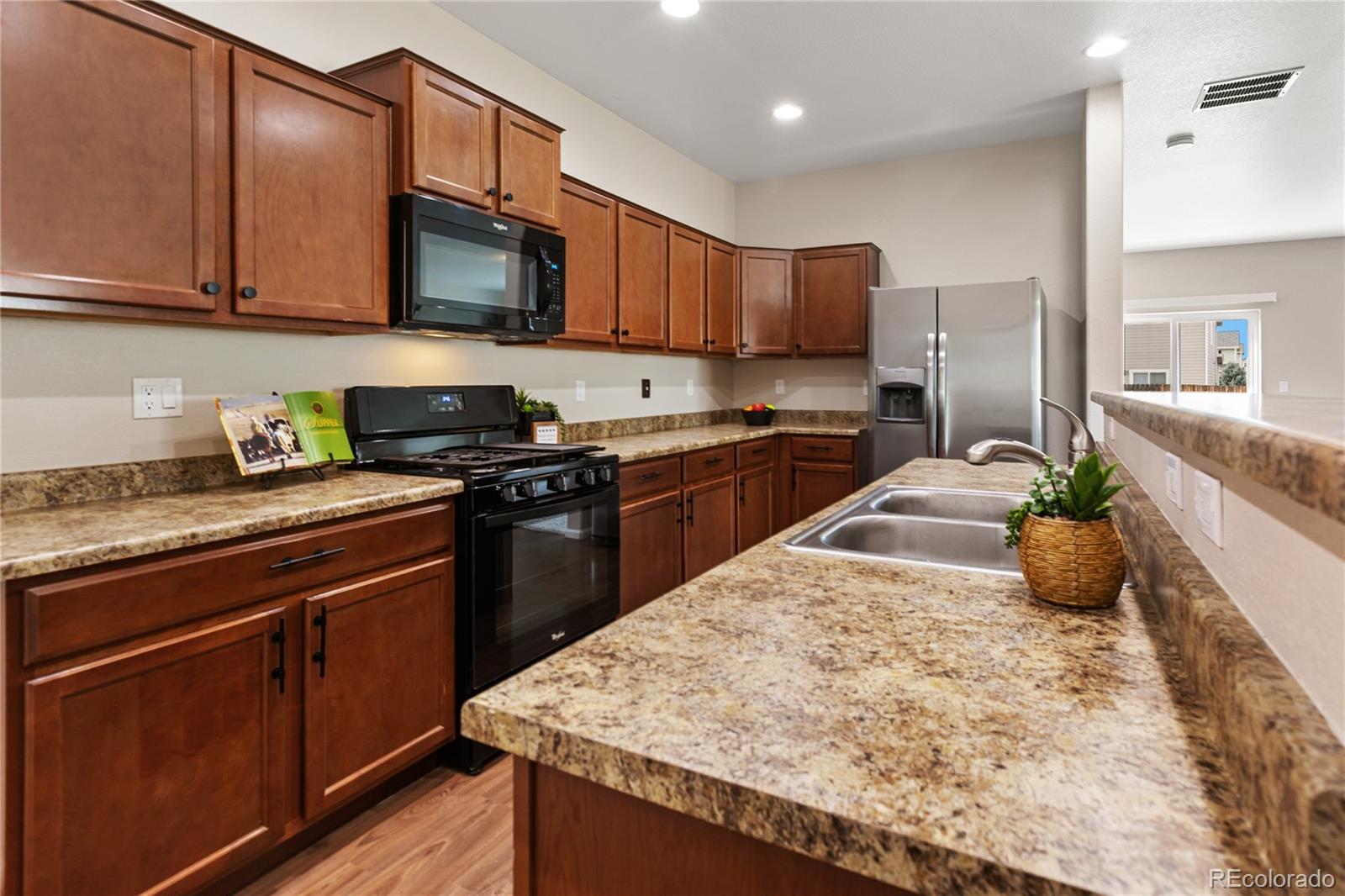 MLS Image #21 for 10219  intrepid way,colorado springs, Colorado